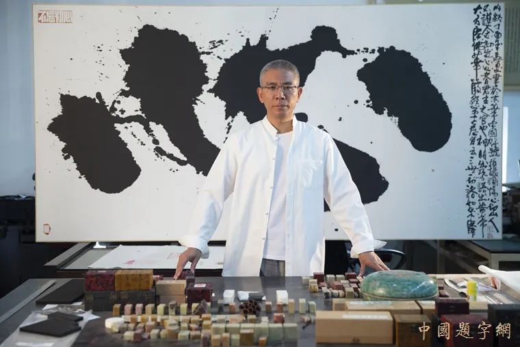 著名篆刻艺术家张翀肖型印作品《天官赐福》|印章定制收藏插图3中国题字网