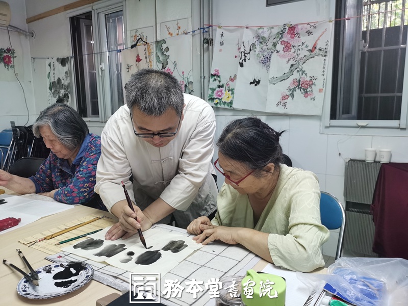 务本堂书画院受托为社区举办“花开富贵 国画牡丹”国画培训课程插图5中国题字网