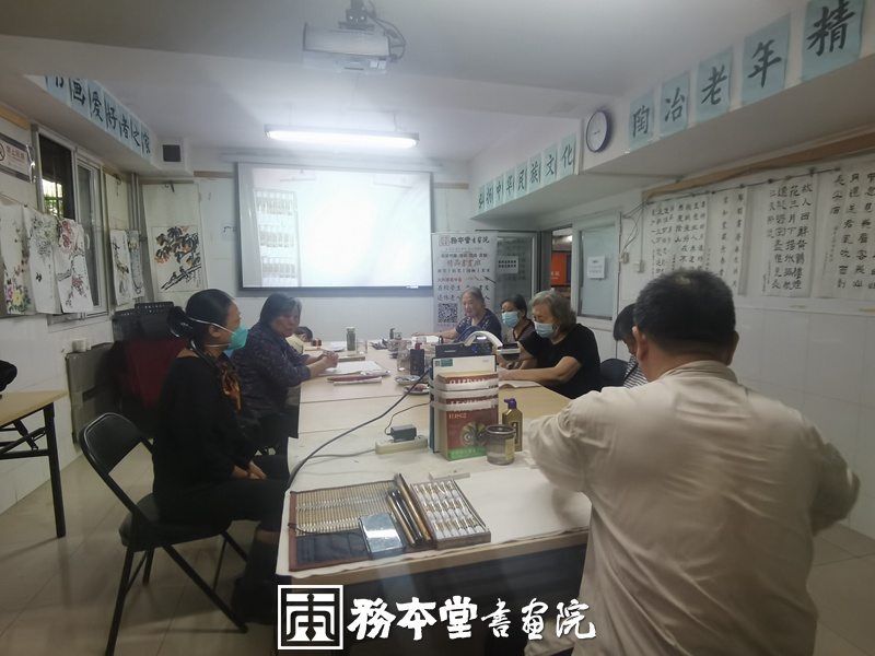 务本堂书画院受托为社区举办“花开富贵 国画牡丹”国画培训课程插图2中国题字网