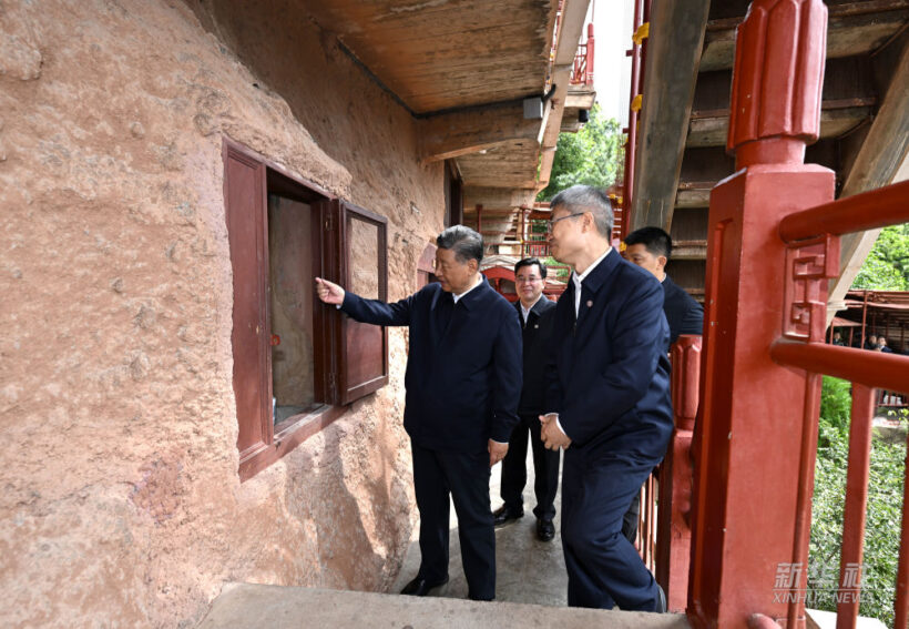 习近平在陕西宝鸡市和甘肃天水市考察调研插图9中国题字网