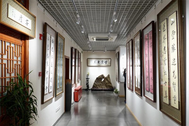 《王家新书法精品陈列》暨“泰文楼书法馆”在京隆重开幕插图7中国题字网 《王家新书法精品陈列》暨“泰文楼书法馆”在京隆重开幕插图7中国题字网