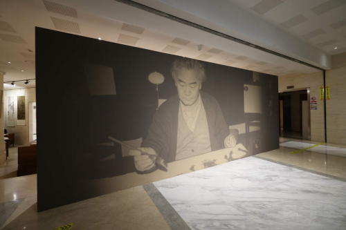 “纪念黄胄先生诞辰一百周年大型回顾展”在炎黄艺术馆盛大开幕插图14中国题字网