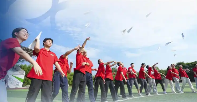 看图学习丨在奋斗中释放青春激情 总书记寄语新时代青年缩略图中国题字网