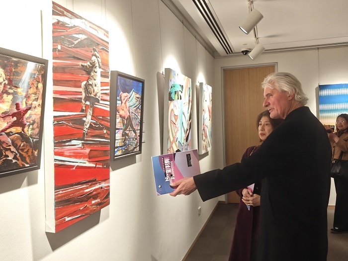 “新视角：中国青年艺术交流展”在悉尼中国文化中心成功开幕插图4中国题字网