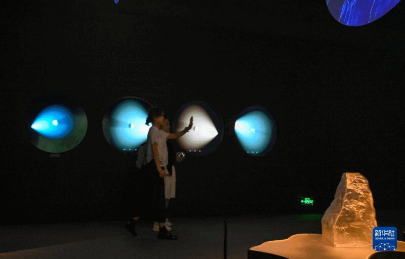 “宇宙考古：时空探索”展览在国博开幕缩略图中国题字网