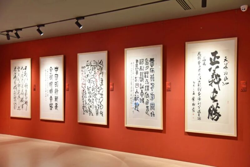 铁笔铭史 墨韵传薪——纪念中国人民抗日战争暨世界反法西斯战争胜利80周年书法展开幕插图15中国题字网