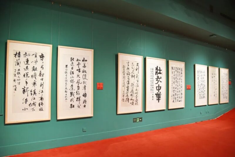 铁笔铭史 墨韵传薪——纪念中国人民抗日战争暨世界反法西斯战争胜利80周年书法展开幕插图17中国题字网