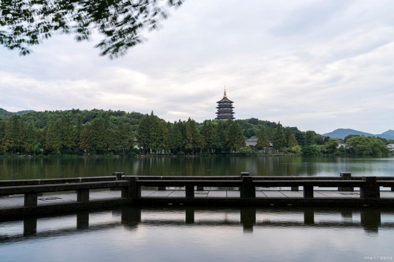 杭州旅游 本地人私藏的吃喝玩乐攻略，跟着走不踩坑！插图1中国题字网