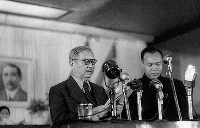 1940年陈嘉庚访问延安，目睹毛主席一个小动作，感叹：全世界仅有插图8中国题字网