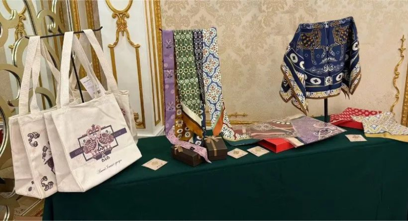《敦煌丝绸艺术全集·研究卷》新书发布座谈会在四川成都举行插图4中国题字网