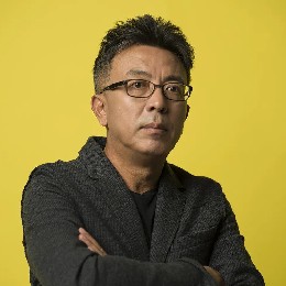 刘小东.著名油画家｜现实主义画家以画笔记录时代肌理缩略图中国题字网