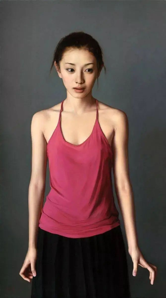 李贵君.著名油画家｜超写实人物油画艺术，细腻典雅插图23中国题字网