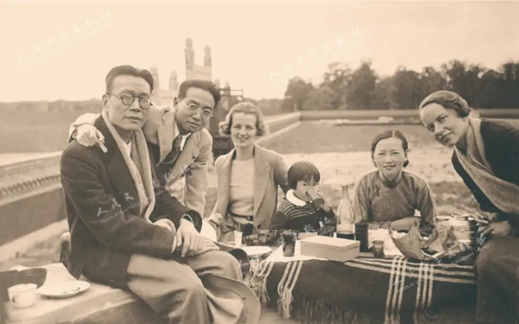 林徽因英文书信结集出版，此前由费正清夫人整理保存缩略图中国题字网