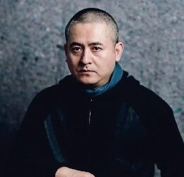 曾梵志.当代著名油画家｜在画布上探索灵魂的艺术人生缩略图中国题字网