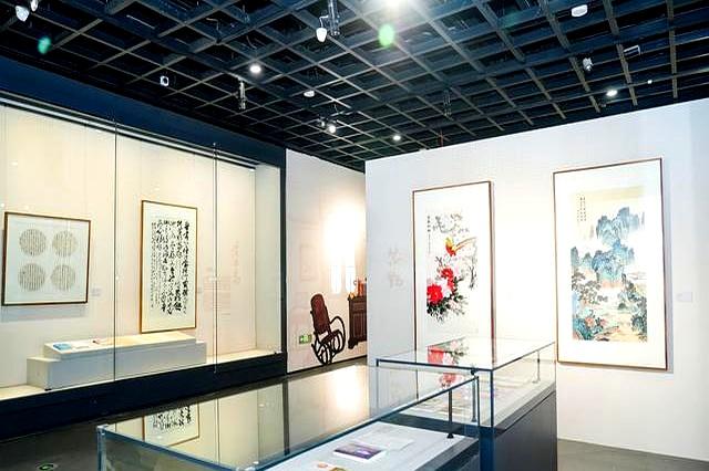 王蒙、莫言、贾平凹等作家的另一面如何？书画手稿亮相浙江文学馆插图中国题字网