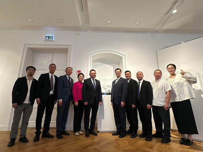 “中国白·丝路瓷韵”德化白瓷文明对话之旅——2025年匈牙利开幕式在布达佩斯中国文化中心举行插图10中国题字网