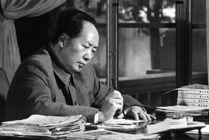 毛主席为“中国美术馆”题写匾额，手书高清原件！插图8中国题字网