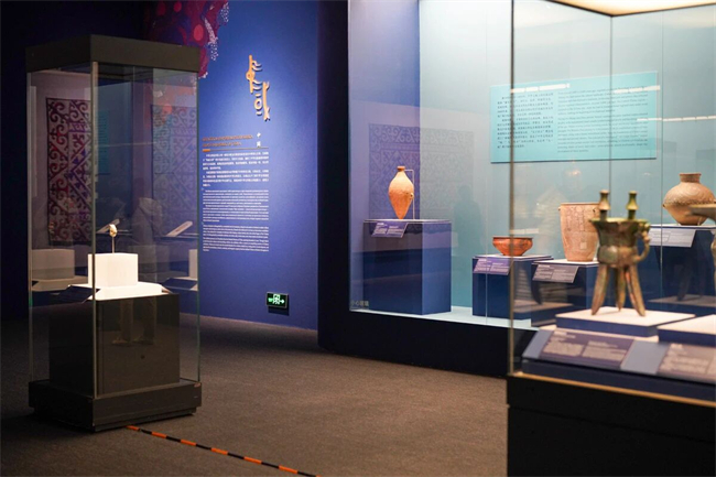 “文明的星河——上海合作组织国家博物馆藏文物联展”开幕插图6中国题字网