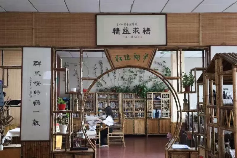 文房四宝｜善琏松鹤湖笔厂插图中国题字网