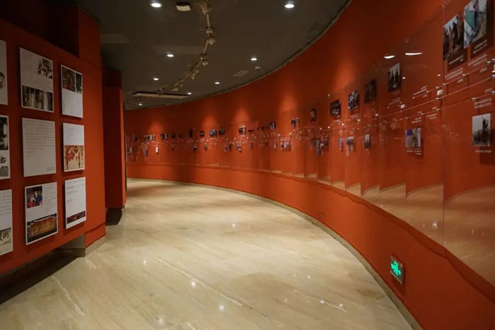 湖北省美术院“扎根人民60年——湖北省美术院艺术展”中国美术馆展出插图4中国题字网