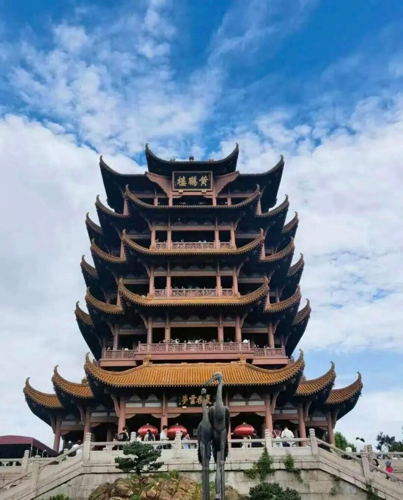 “党内一支笔”舒同诞辰120周年文献展举行，他亲笔题写多幅文教机构牌匾插图27中国题字网