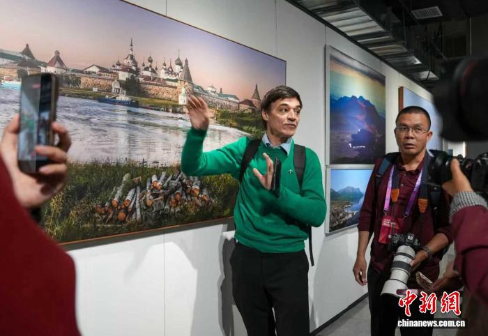 中国·张家界第三届世界遗产摄影大展启幕插图1中国题字网 中国·张家界第三届世界遗产摄影大展启幕插图1中国题字网