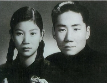 毛主席送尼克松一幅墨宝，尼克松看明白了吗？插图4中国题字网