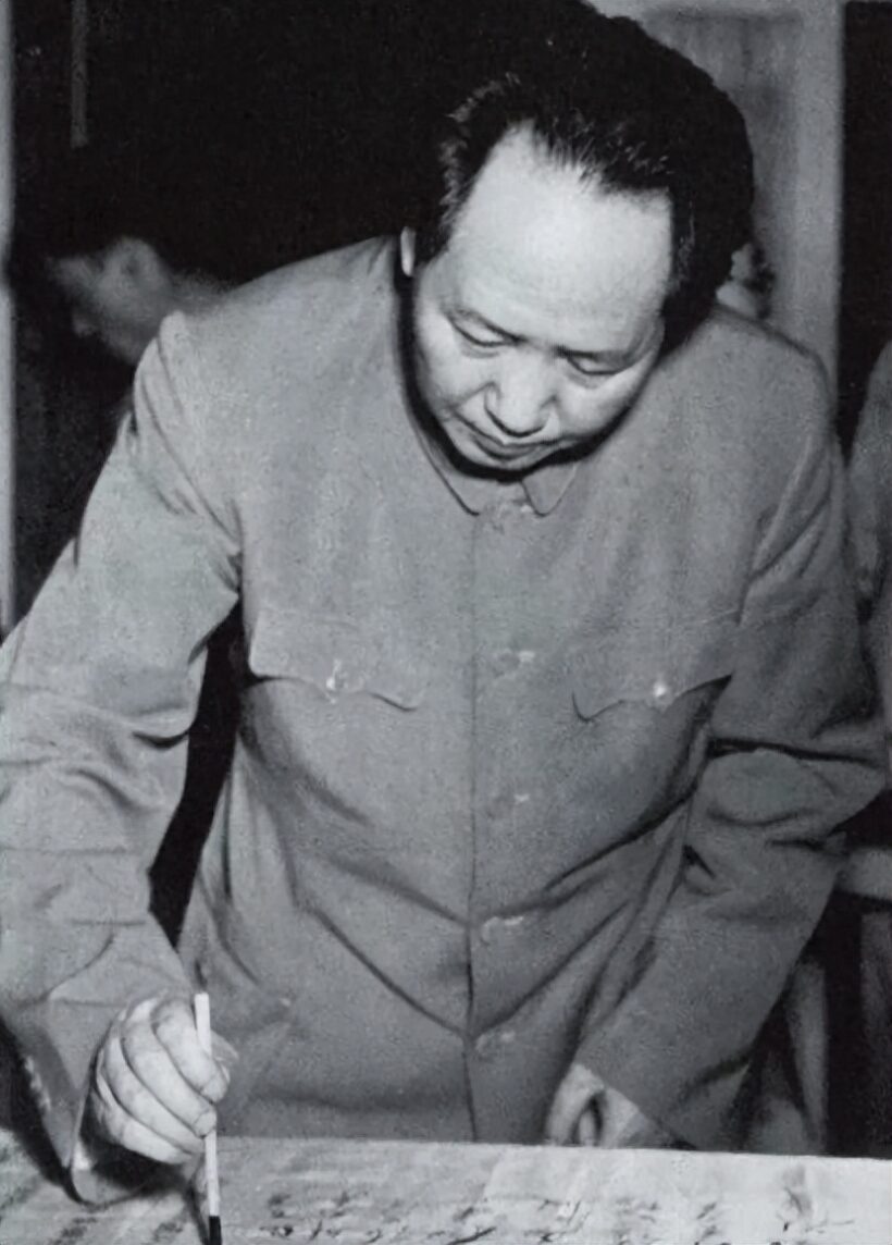 毛主席送尼克松一幅墨宝，尼克松看明白了吗？插图1中国题字网