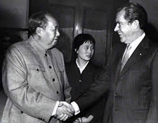 毛主席送尼克松一幅墨宝，尼克松看明白了吗？插图6中国题字网