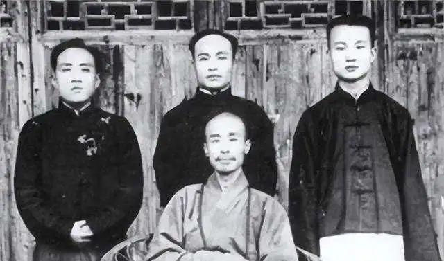 历史人物故事会｜弘一法师：一代风流才子艺术大师，出家后终成佛法高僧插图1中国题字网