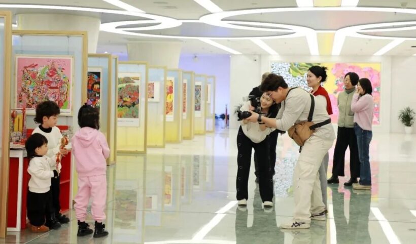 2026年“新生活·新风尚·新年画”美术创作展示活动在京开幕插图1中国题字网
