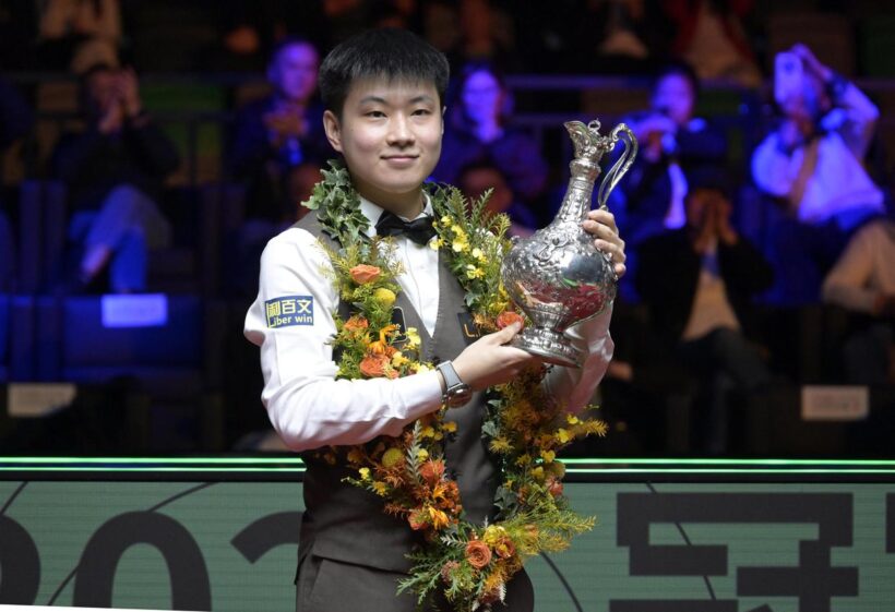 赵心童五战决赛全胜 中国斯诺克球员首夺香港大奖赛冠军插图中国题字网