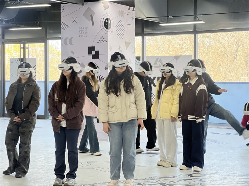 《伟大远征》VR大空间沉浸式探索体验展正式试运营插图2中国题字网