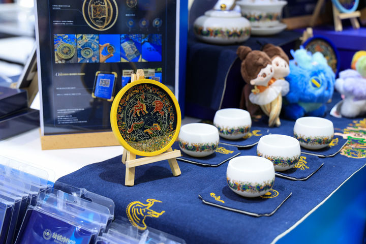 为文化强国建设注入澎湃动能——来自“中国文化产业第一展”的实践观察插图1中国题字网