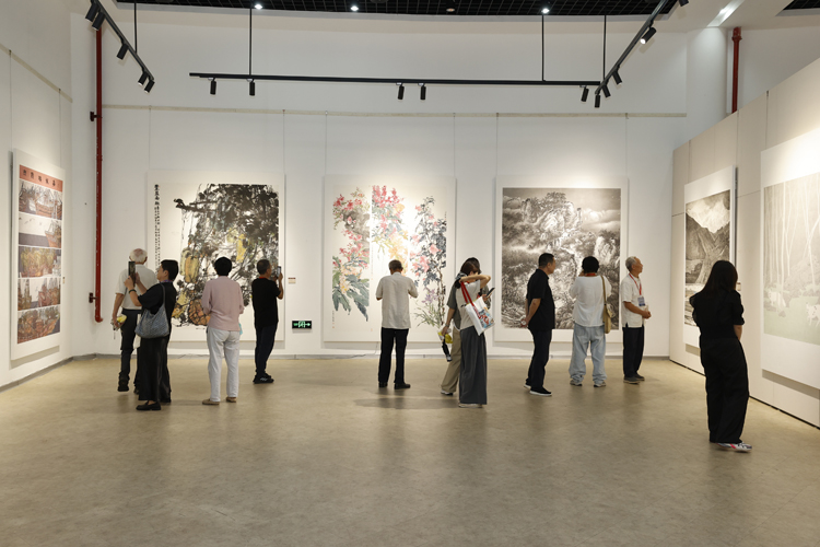 “万年浦江——2026·中国画作品展”于浦江正式启幕插图5中国题字网 “万年浦江——2026·中国画作品展”于浦江正式启幕插图5中国题字网