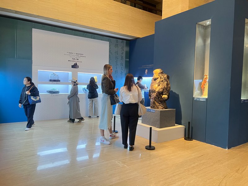 “大匠之道——潘惊石雕刻艺术作品展”在中国美术馆开幕插图4中国题字网