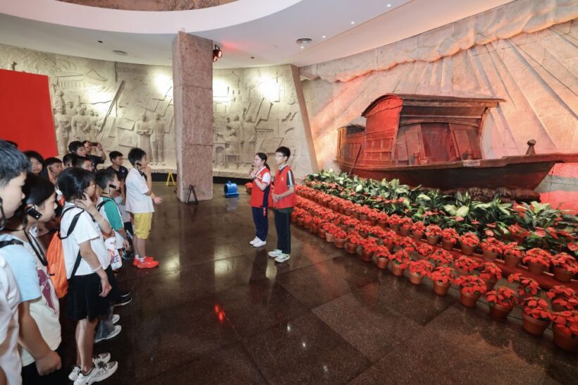 习近平文化思想引领文化强国建设迈出坚实步伐插图1中国题字网