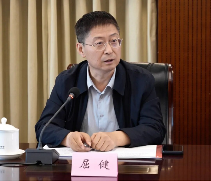 中国美协“深入生活、扎根人民”大采风活动暨“丹青赴油乡、匠心颂征程”主题美术采风创作活动在京启动插图2中国题字网 中国美协“深入生活、扎根人民”大采风活动暨“丹青赴油乡、匠心颂征程”主题美术采风创作活动在京启动插图2中国题字网